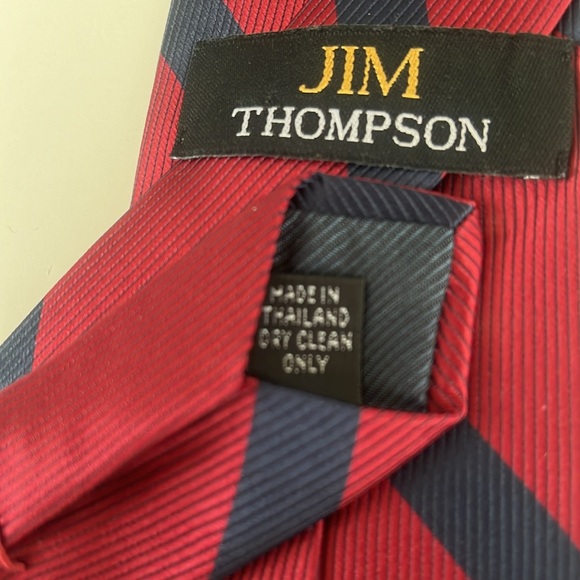 Jim Thompson 100% Silk Red & Blue Striped Tie - Picture 6 of 7